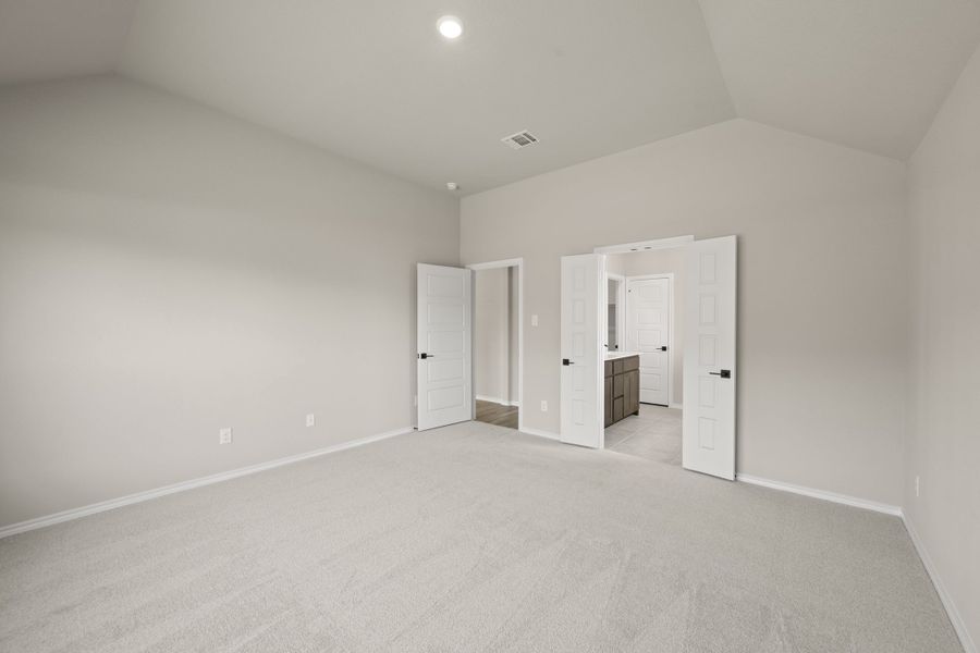 Spacious, unfurnished interior of a new home in Waterford Park, Weatherford (Image 20). Spacious, unfurnished interior of a new home in Waterford Park, Weatherford (Image 20).