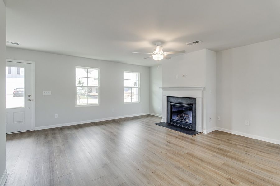 Spacious, unfurnished interior of a new home in Winston Point, Gilbert (Image 13). Spacious, unfurnished interior of a new home in Winston Point, Gilbert (Image 13).