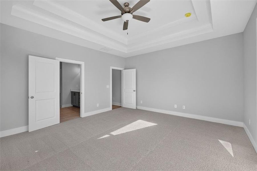 Spacious, unfurnished interior of a new home in , Gainesville (Image 46).