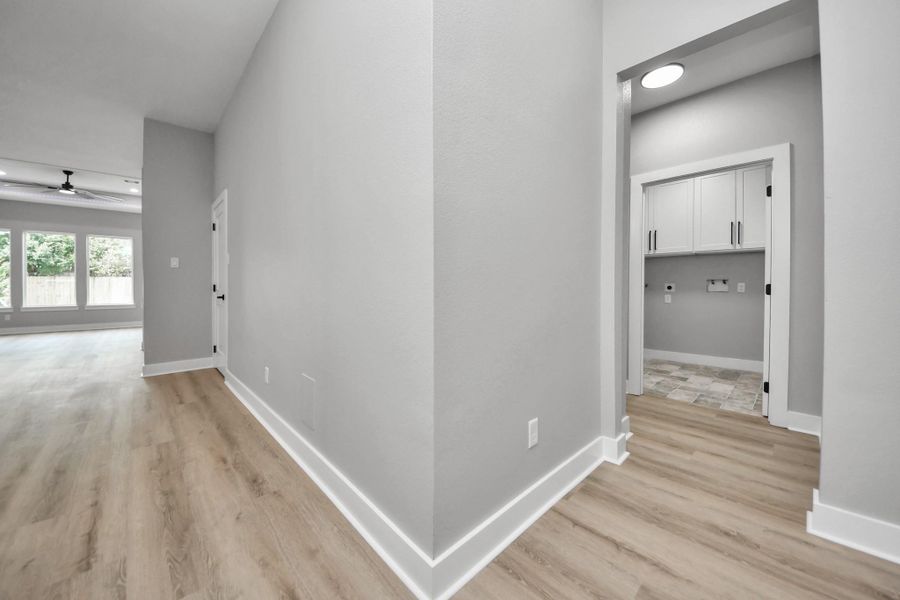 Spacious, unfurnished interior of a new home in , Pasadena (Image 35).