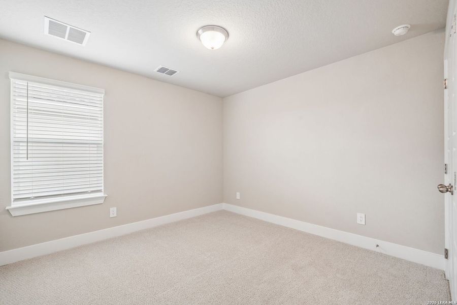 Spacious, unfurnished interior of a new home in Stetson Ridge, Marion (Image 21).