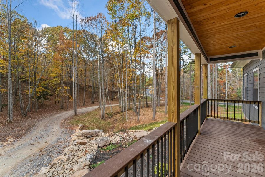 Exterior details and patio area of a home in , Nebo (Image 25).