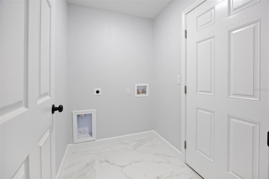 Spacious, unfurnished interior of a new home in , Dunnellon (Image 16).