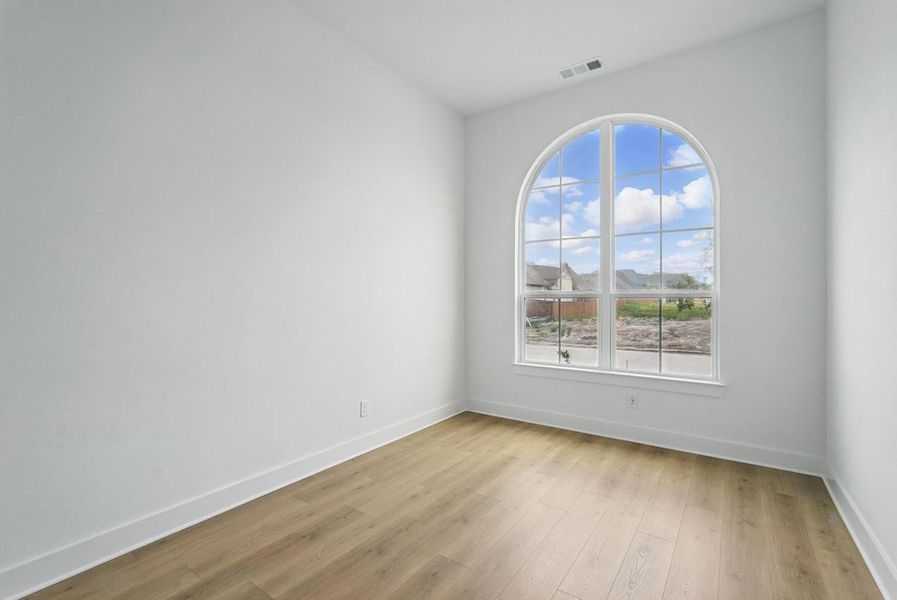 Spacious, unfurnished interior of a new home in Riceland: 65ft. lots, Mont Belvieu (Image 23).