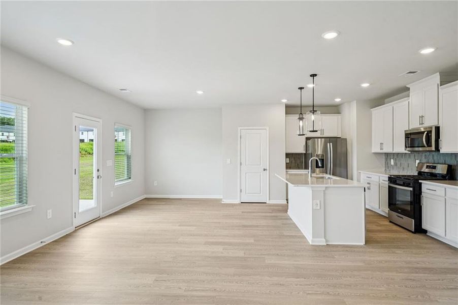 Spacious, unfurnished interior of a new home in Avalon - Reserve Series, Conyers (Image 15).