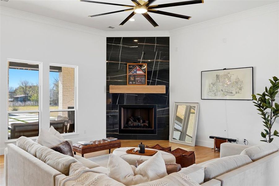 Furnished interior view inside a new home in , Rockwall (Image 7).