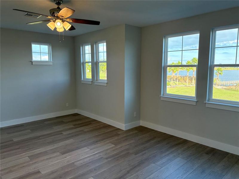Spacious, unfurnished interior of a new home in , Auburndale (Image 17).