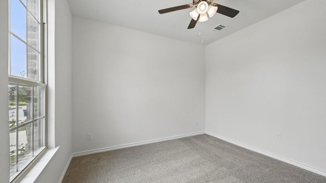 Spacious, unfurnished interior of a new home in Lakewood Trails, Forney (Image 22).