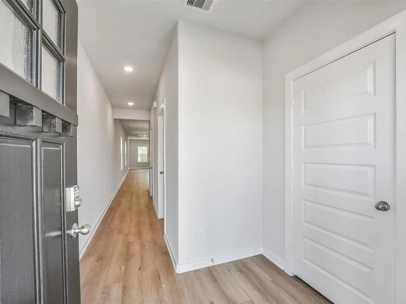 Spacious, unfurnished interior of a new home in Windmill Estates, Magnolia (Image 18). Spacious, unfurnished interior of a new home in Windmill Estates, Magnolia (Image 18).