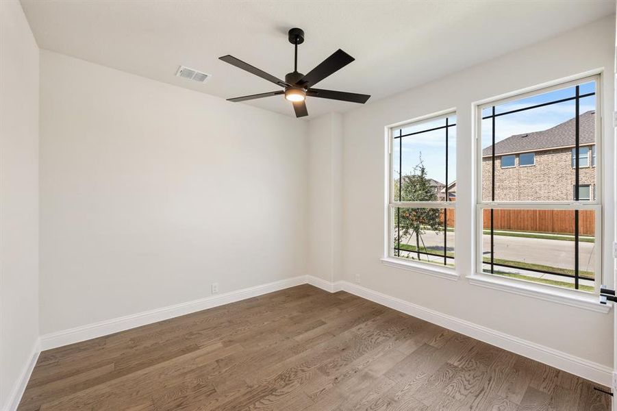 Spacious, unfurnished interior of a new home in Country Lakes Classic 60, Argyle (Image 16). Spacious, unfurnished interior of a new home in Country Lakes Classic 60, Argyle (Image 16).