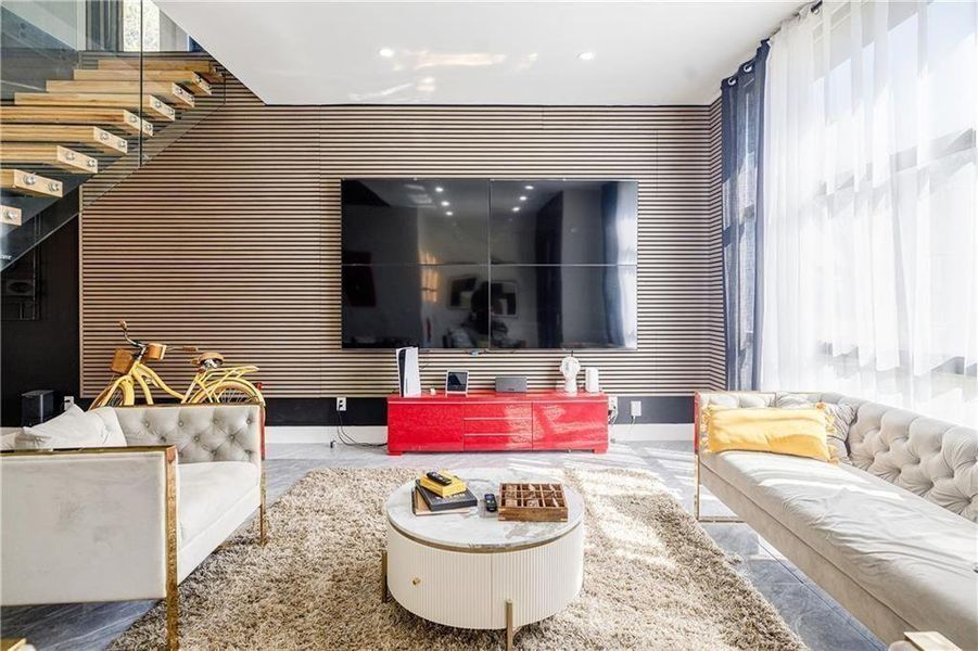 Image 49 of a home in .