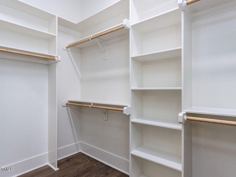 021-1280x960-primary-closet 021-1280x960-primary-closet