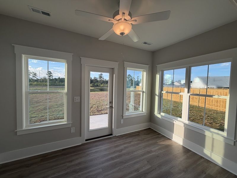 Spacious, unfurnished interior of a new home in Songbird, Hampstead (Image 16).