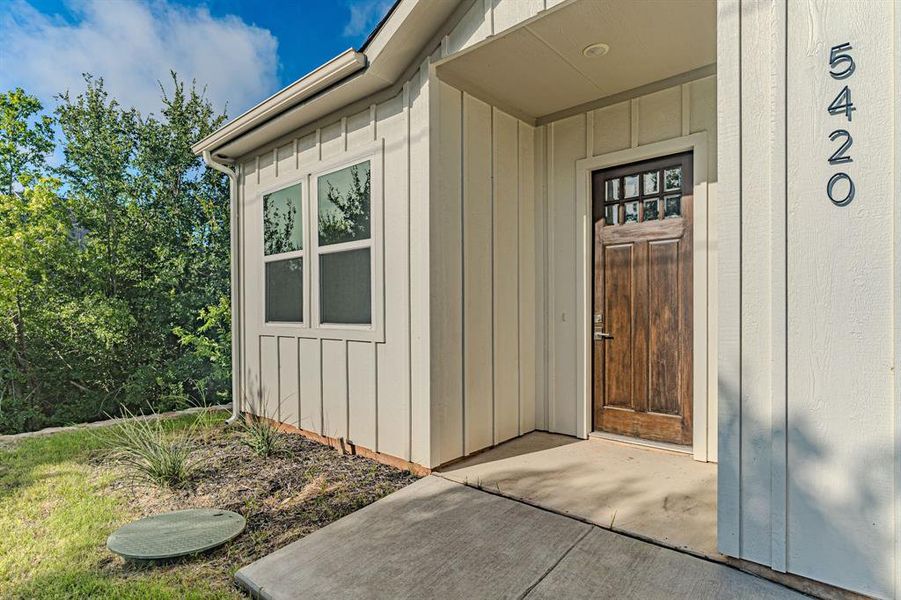 Exterior details and patio area of a home in , Granbury (Image 4). Exterior details and patio area of a home in , Granbury (Image 4).
