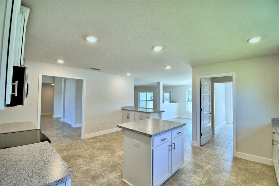 Furnished interior view inside a new home in Cadence Crossing, Auburndale (Image 13). Furnished interior view inside a new home in Cadence Crossing, Auburndale (Image 13).