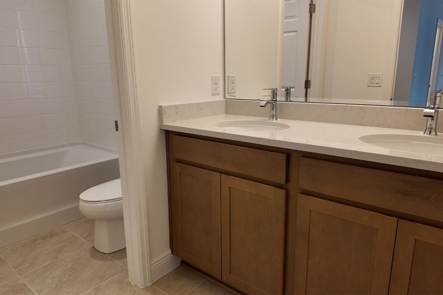 Upgraded Bathroom with Contemporary Design in Central Florida Home Upgraded Bathroom with Contemporary Design in Central Florida Home