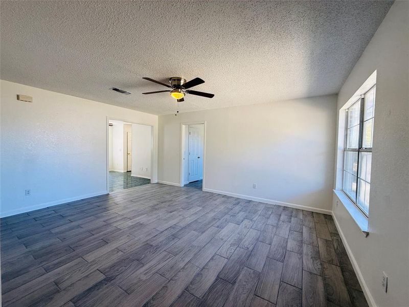 Spacious, unfurnished interior of a new home in , Paris (Image 18). Spacious, unfurnished interior of a new home in , Paris (Image 18).