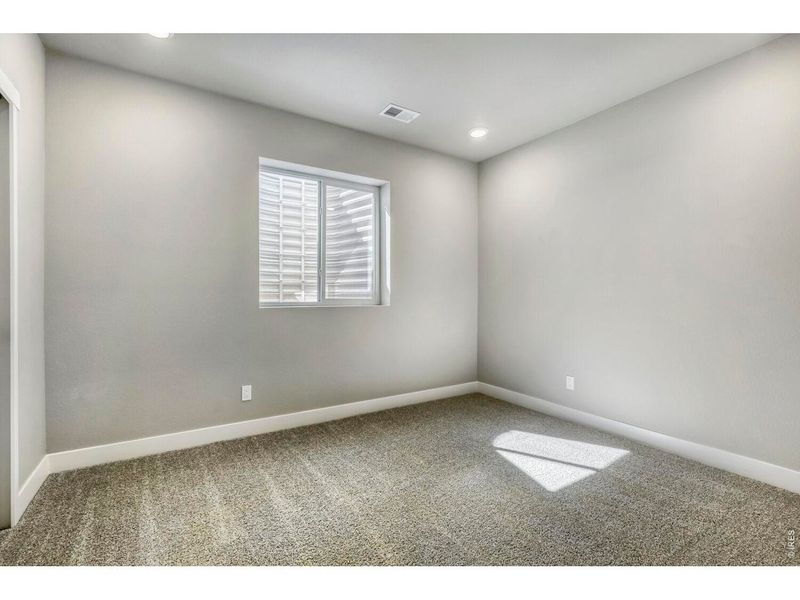 Spacious, unfurnished interior of a new home in , Fort Collins (Image 26).