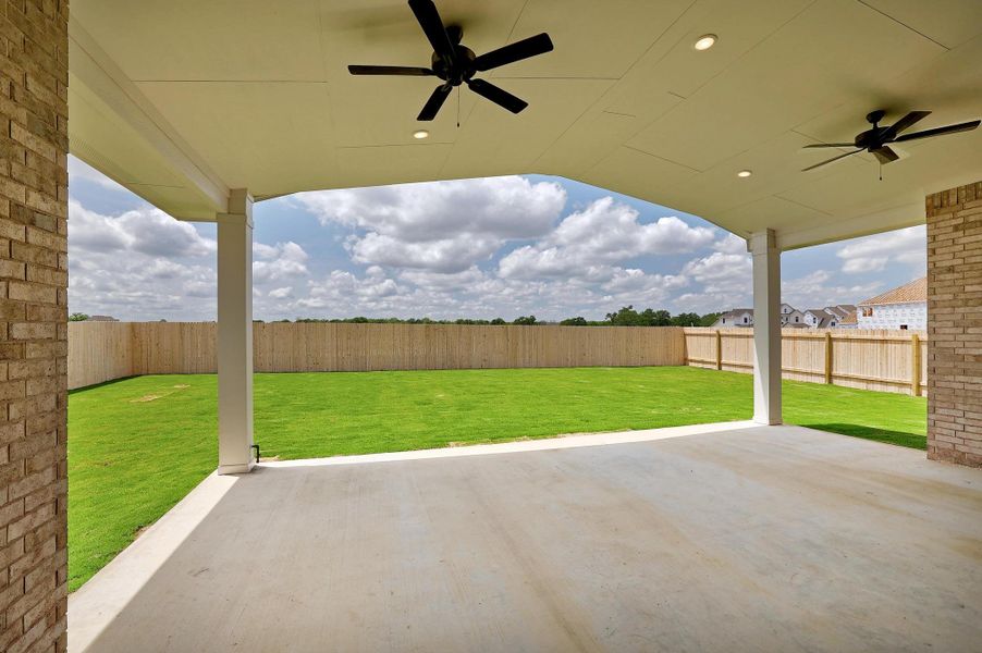 Exterior details and patio area of a home in Santa Rita Ranch, Liberty Hill (Image 4).
