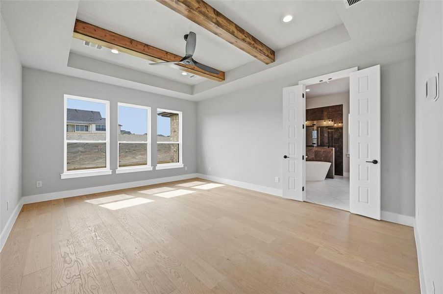 Spacious, unfurnished interior of a new home in Aledo Heights - Aledo ISD, Annetta South (Image 28).