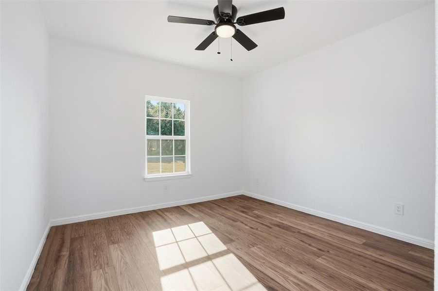 Spacious, unfurnished interior of a new home in , Granbury (Image 14).