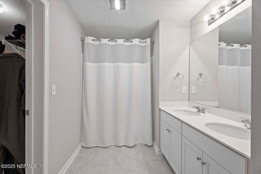 Furnished interior view inside a new home in Dunns Crossing, Jacksonville (Image 10). Furnished interior view inside a new home in Dunns Crossing, Jacksonville (Image 10).