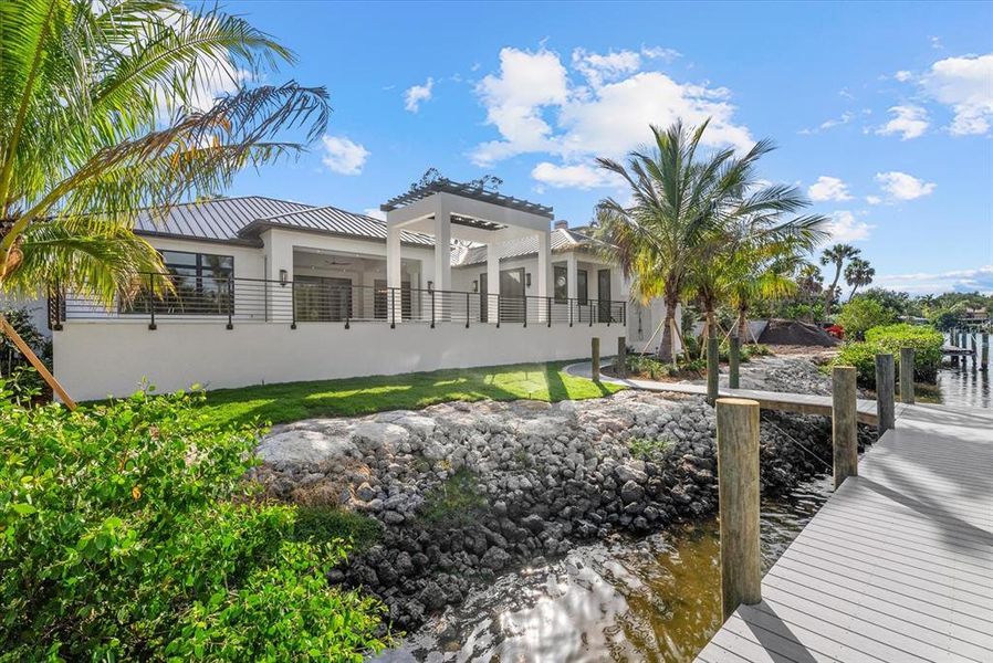 Exterior details and patio area of a home in , Sarasota (Image 45).