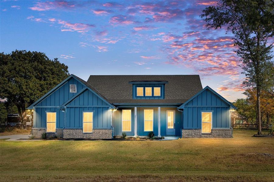 Front exterior of a new home in , Mabank, TX, highlighting curb appeal (Image 22).