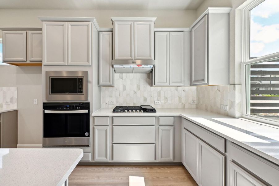 Photo is not of the actual home but is an inspirational photo of builder’s model home and may depict options, furnishings, and/or decorator features that are not included. Photo is not of the actual home but is an inspirational photo of builder’s model home and may depict options, furnishings, and/or decorator features that are not included.