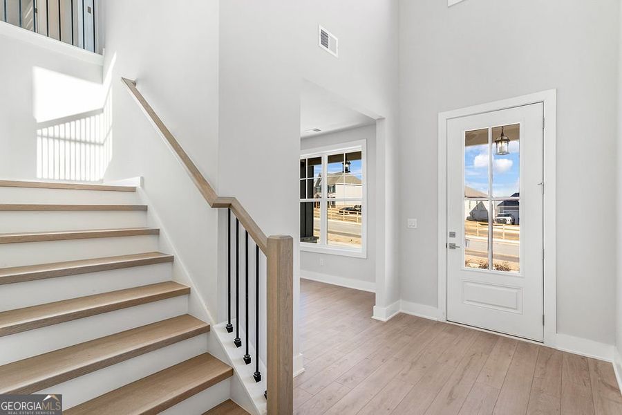Spacious, unfurnished interior of a new home in The Manor at Gainesville Township, Gainesville (Image 12).