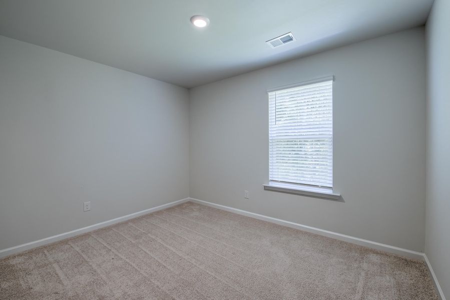 Spacious, unfurnished interior of a new home in Stone Ridge, Moncks Corner (Image 18).