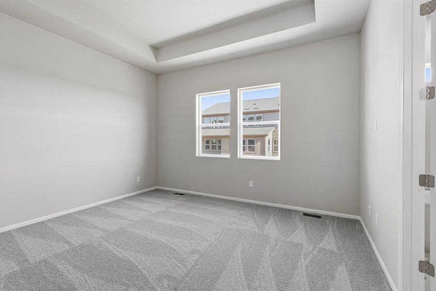 Spacious, unfurnished interior of a new home in Talon Pointe, Thornton (Image 17).