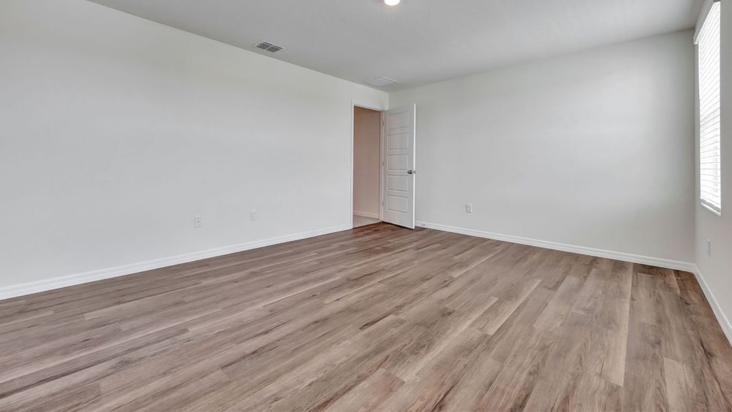 Spacious, unfurnished interior of a new home in Crosswinds, Haines City (Image 24). Spacious, unfurnished interior of a new home in Crosswinds, Haines City (Image 24).