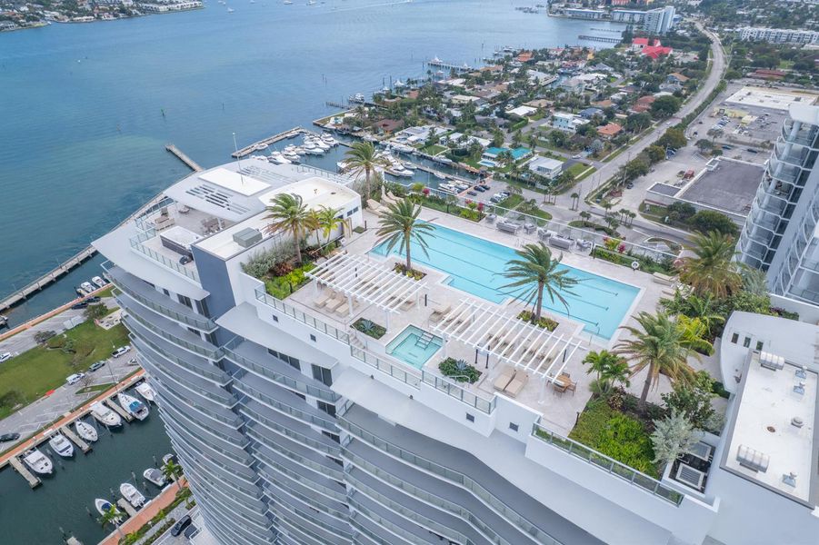 Walter Rooftop Pool Walter Rooftop Pool