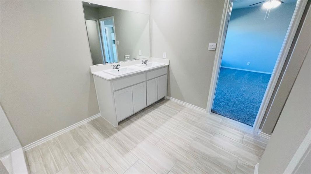 Image 23 of a home in Sunnycreek. Image 23 of a home in Sunnycreek.