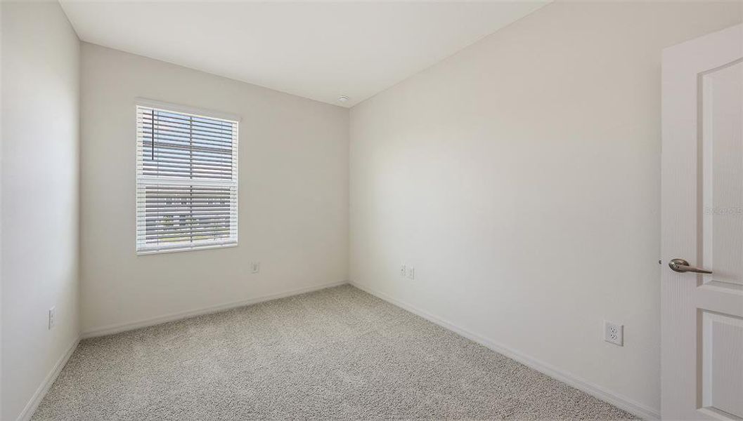 Spacious, unfurnished interior of a new home in Palm Grove, Bradenton (Image 14).
