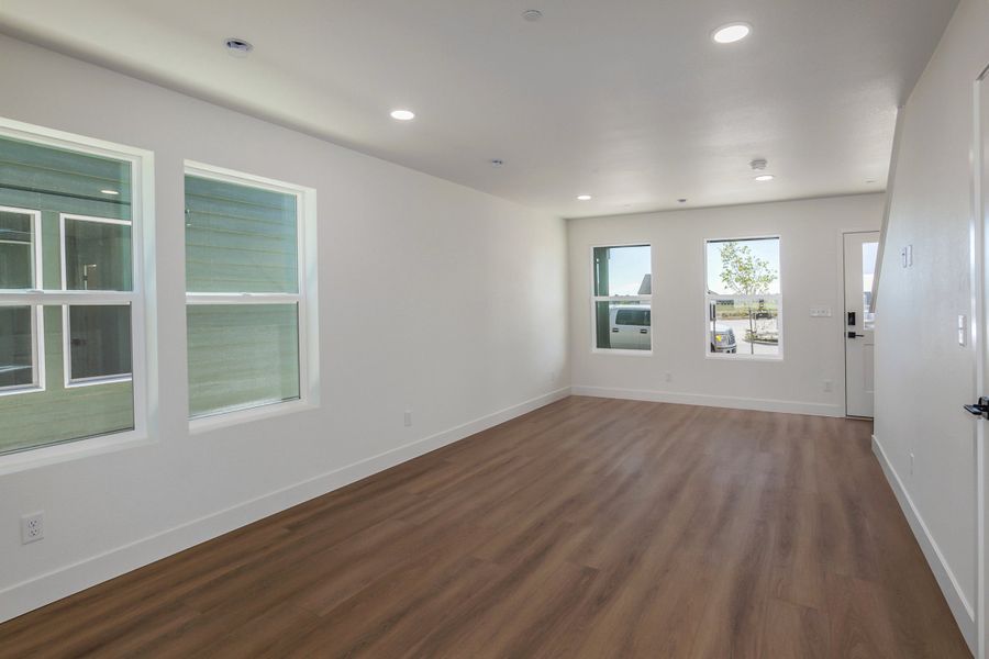 Spacious, unfurnished interior of a new home in Bloom, Fort Collins (Image 33).