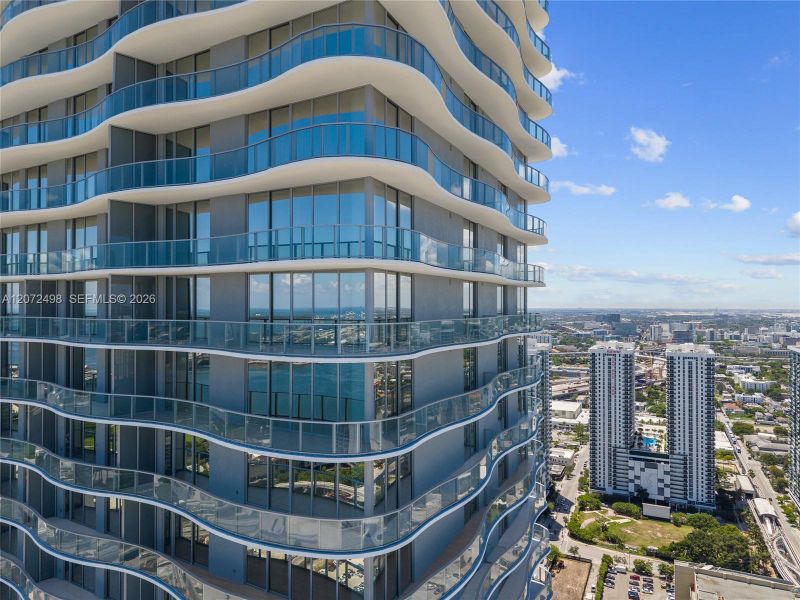 Condo located in Miami, FL showcasing its design and architecture (Image 29). Condo located in Miami, FL showcasing its design and architecture (Image 29).