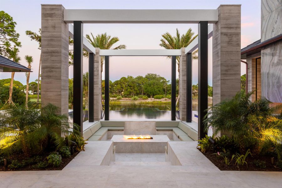 Spacious, unfurnished interior of a new home in , Jupiter (Image 70).