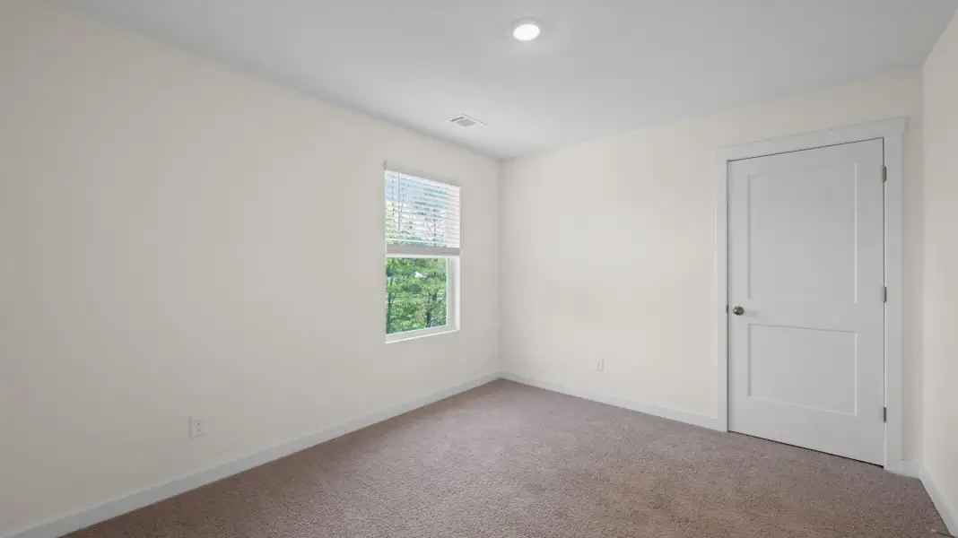 Spacious, unfurnished interior of a new home in Bayview at Harbor Crest, Ooltewah (Image 25).