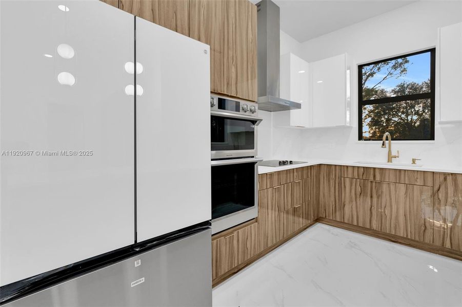 Furnished interior view inside a new home in , Lehigh Acres (Image 5).