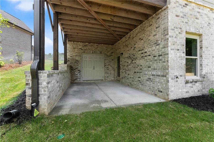 Exterior details and patio area of a home in , Flowery Branch (Image 4).