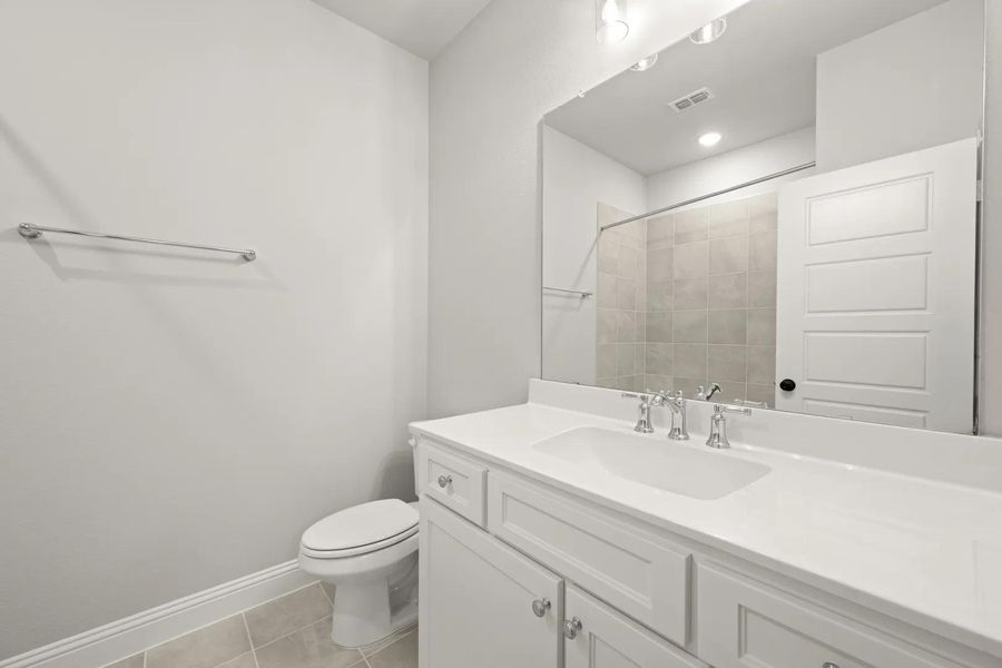 Brookdale II A Bathroom 4