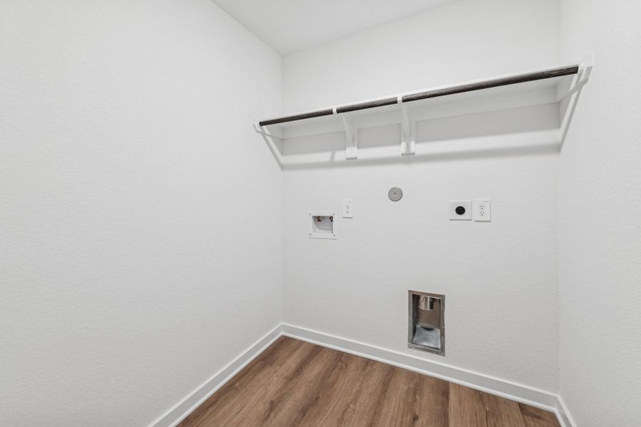 Spacious, unfurnished interior of a new home in Moran Ranch, Willis (Image 14).