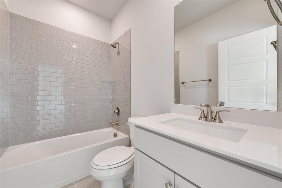 Furnished interior view inside a new home in Villages of Hurricane Creek, Anna (Image 7). Furnished interior view inside a new home in Villages of Hurricane Creek, Anna (Image 7).