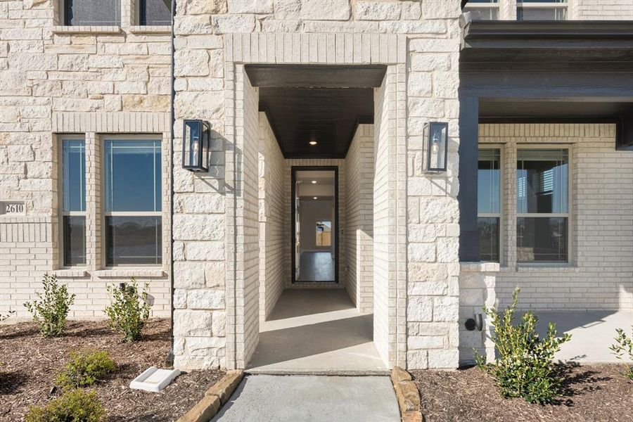 Exterior details and patio area of a home in Somerset, Venus (Image 28).