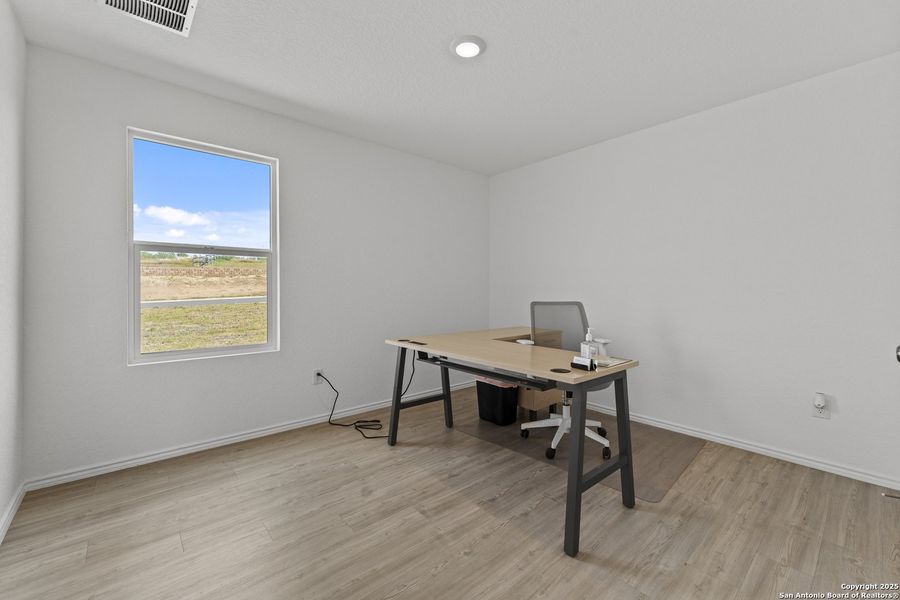 Furnished interior view inside a new home in , New Braunfels (Image 10).