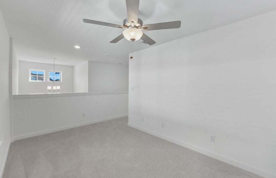 Spacious, unfurnished interior of a new home in Santa Rita Ranch, Liberty Hill (Image 28).
