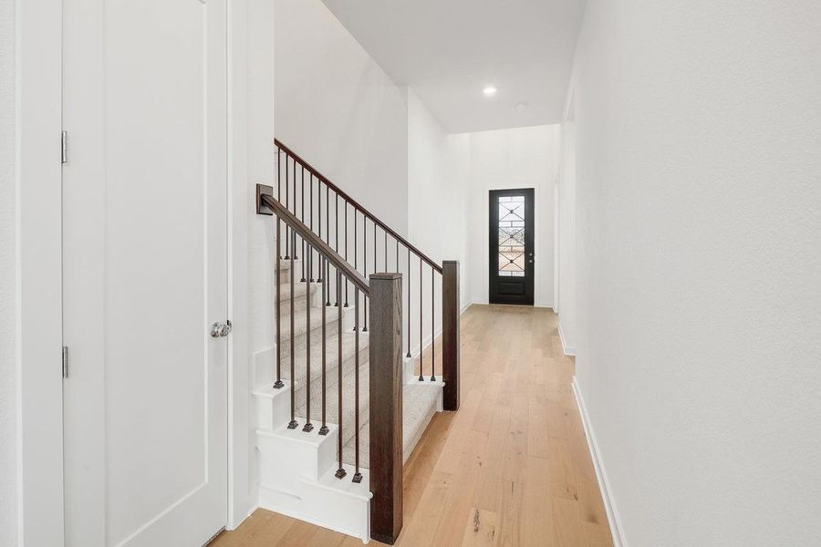 Spacious, unfurnished interior of a new home in Lariat, Liberty Hill (Image 16).