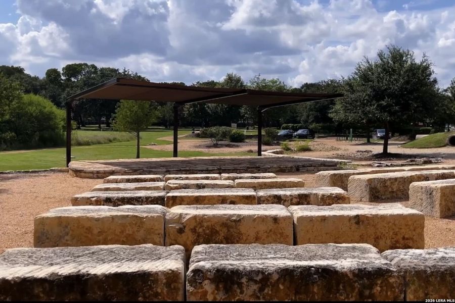 Community amenities in The Crossvine, Schertz (Image 37).